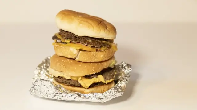 Video thumbnail for Which Burger Has Better Value: Culver's Or Five Guys'?