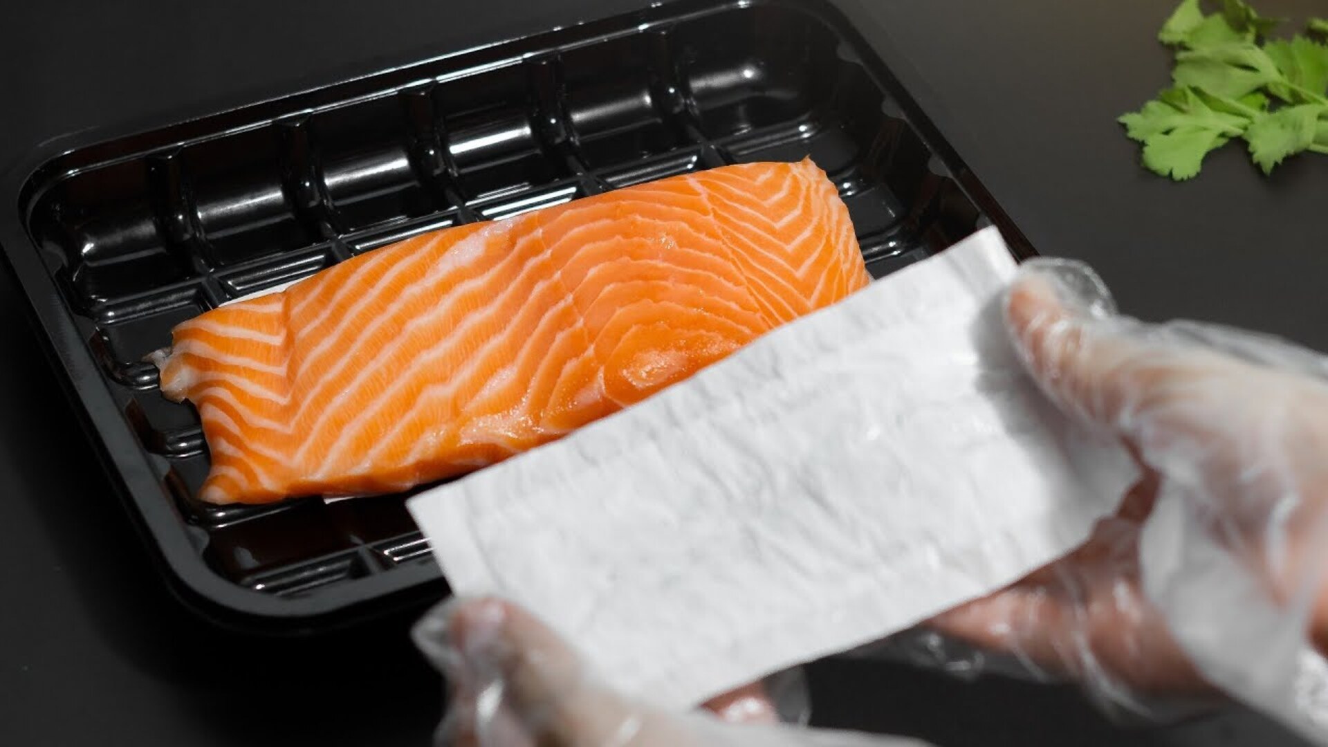 Video thumbnail for Facts About Absorbent Meat Pads & What Happens If You Cook Them