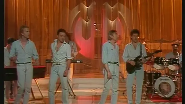 Video thumbnail for Serge Gainsbourg - Bonnie and Clyde - 1986