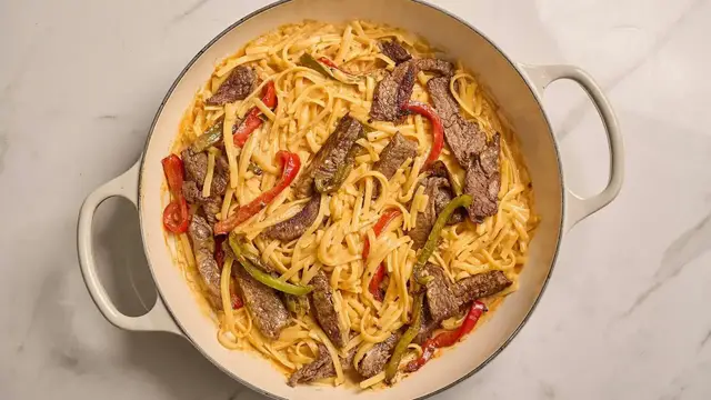 Video thumbnail for Pepper Steak Alfredo Pasta Recipe