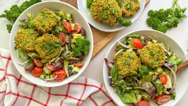 'Video thumbnail for Baked Falafel Salad With Lemon-Tahini Dressing Recipe'