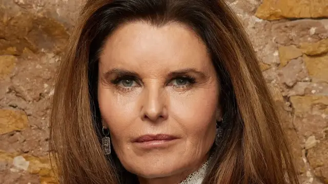 'Video thumbnail for Maria Shriver Was Never The Same After Divorcing Arnold Schwarzenegger'