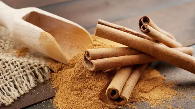 Video thumbnail for Health benefits of cinnamon: video blog