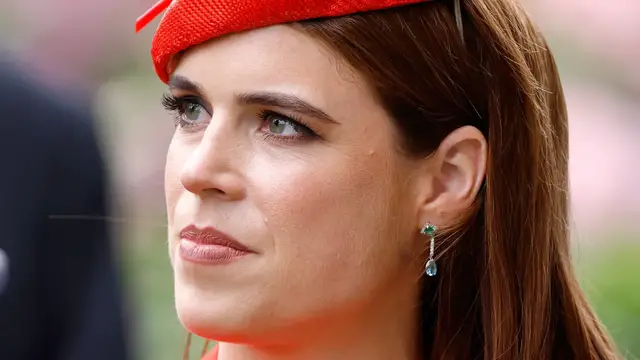 Video thumbnail for What's Really Going On With Princess Eugenie's Kids' Titles