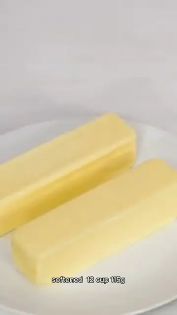 Video thumbnail for cream cheese icing recipe