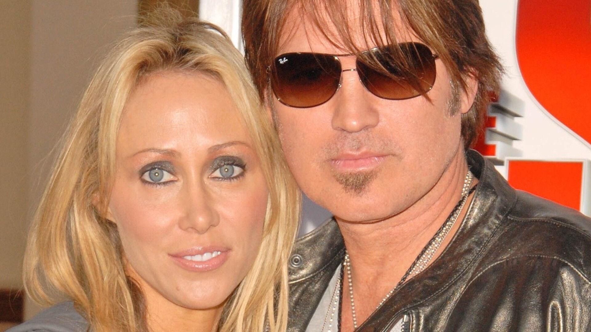 Video thumbnail for Tish Cyrus' Drastic Transformation Is Turning Heads