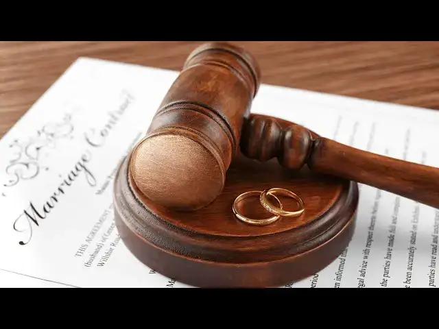 Video thumbnail for How to Celebrate a Civil Wedding in the US: Legal Steps and Advice