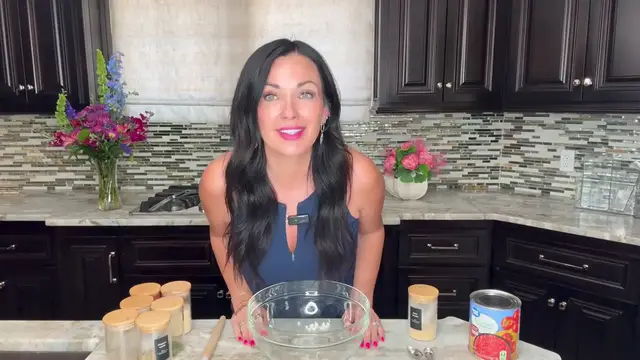 Video thumbnail for How to Make Perfect Pizza Sauce Fast(720P HD)