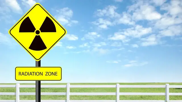 Video thumbnail for Can computer radiation cause cancer? video blog