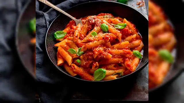 Video thumbnail for Savory Penne Arrabbiata_ A Taste of Italy