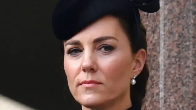 'Video thumbnail for Royal Feuds That Will Make You Forget About William & Harry'