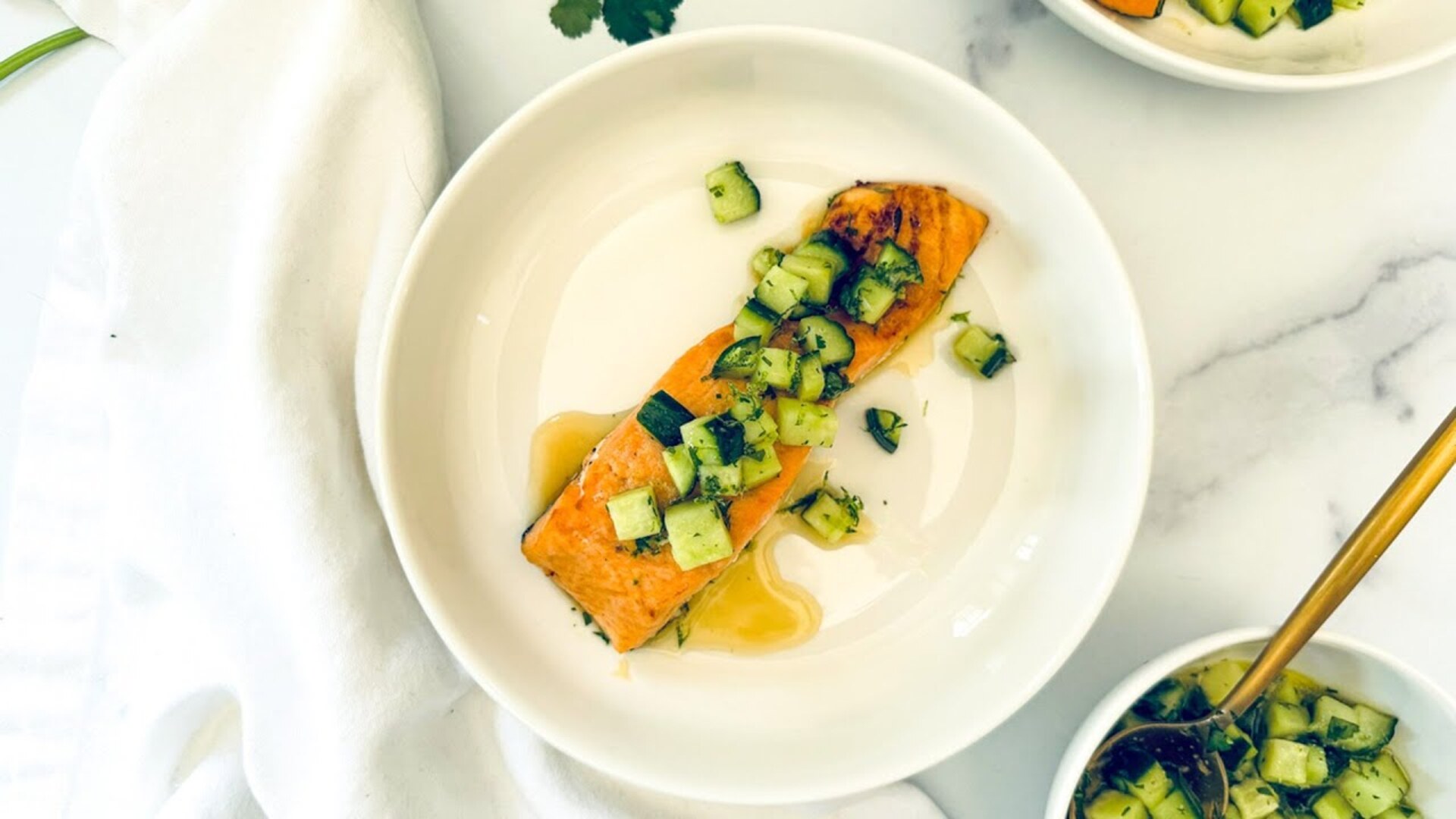 Video thumbnail for Marinated Cucumber-Lime Salmon Recipe