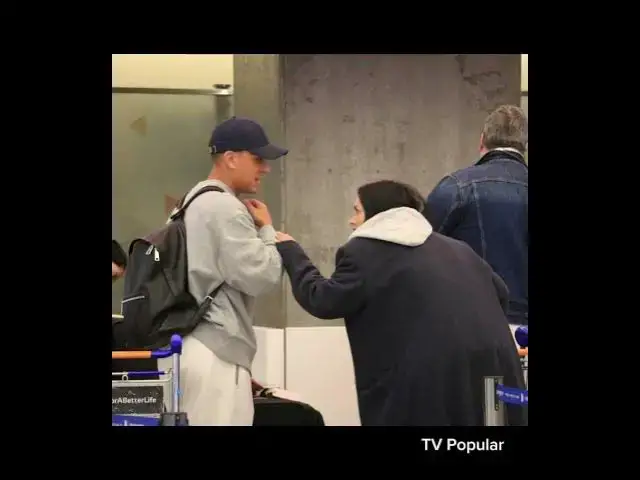 'Video thumbnail for Tras el casamiento, Oriana Sabatini y Paulo Dybala se van de Argentina'