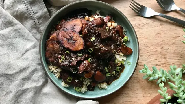 'Video thumbnail for Jamaican Braised Oxtail Stew Recipe'