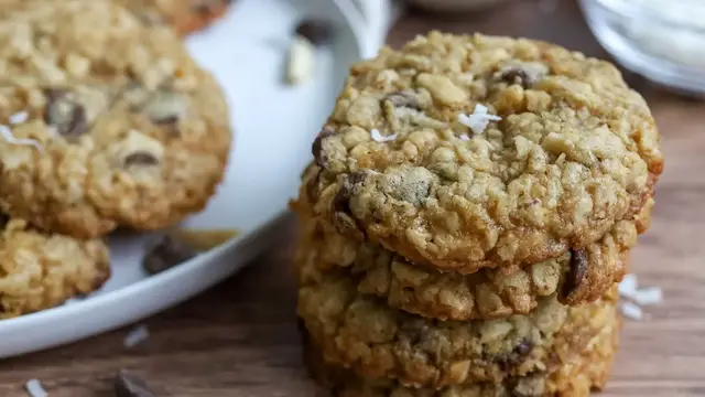 'Video thumbnail for Oatmeal Almond Joy Cookies Recipe'