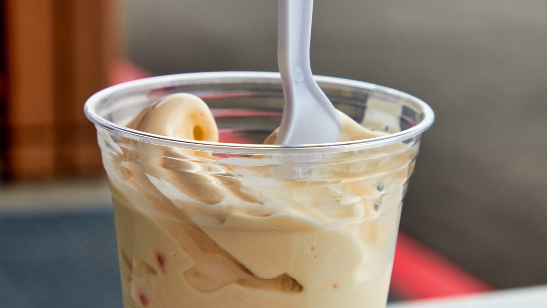 Video thumbnail for Costco Vs. Sam's Club Food Court: The Winner Is Clear