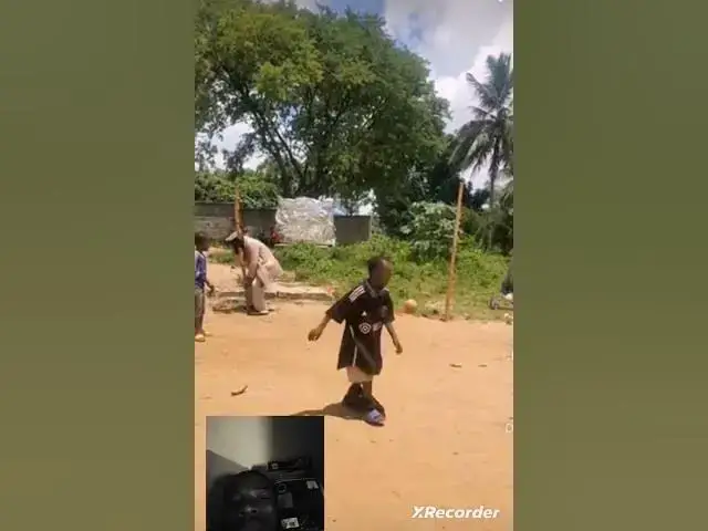 Video thumbnail for the smart Messi ⚽🤣