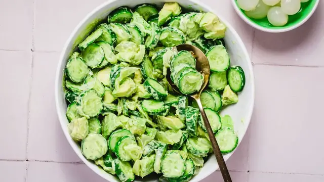 'Video thumbnail for This 3-Ingredient Cucumber Salad Is Refreshingly Simple'