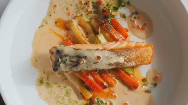 Video thumbnail for Quick and Easy Honey Garlic Glazed Salmon Recipe