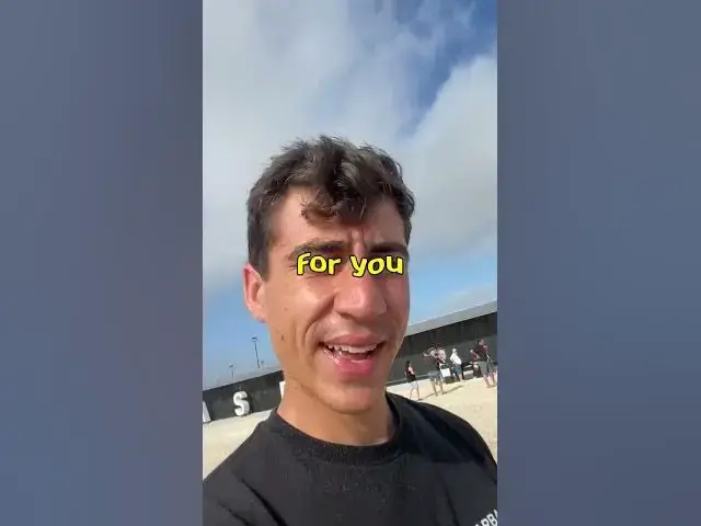 Video thumbnail for Day 19 of trying to hug Elon Musk