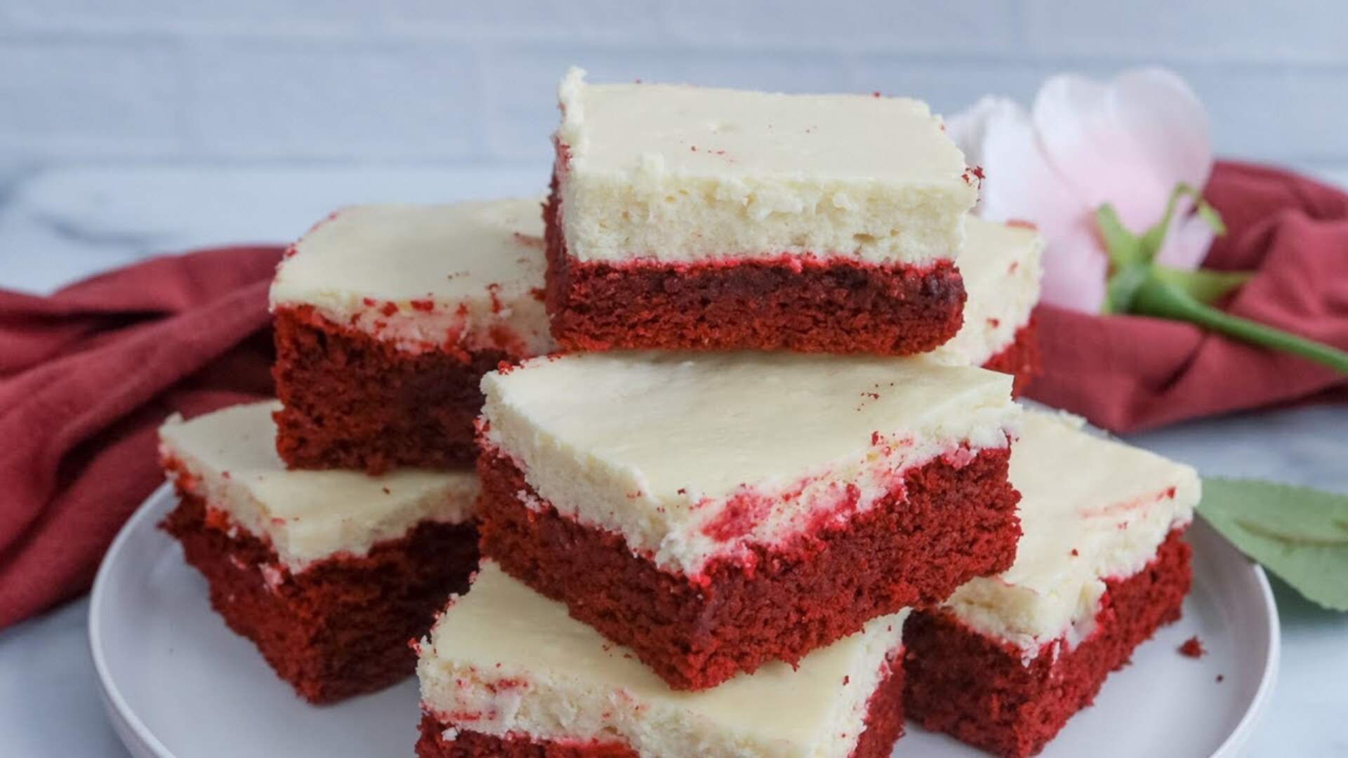 Video thumbnail for Valentine's Day Cheesecake Bars Recipe