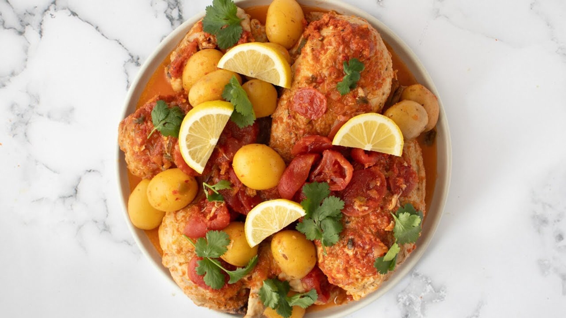 Video thumbnail for Spicy Slow Cooker Piri Piri Chicken Recipe