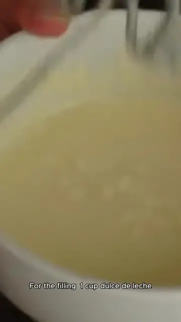 Video thumbnail for alfajores recipe