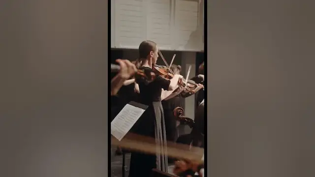 Video thumbnail for Mother Earth Radio: Il suono puro del vinile nell'era digitale