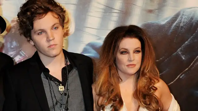 'Video thumbnail for The Tragic Truth About How Lisa Marie Presley Handled Ben Keough's Death'