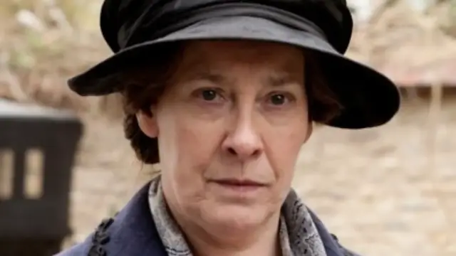Video thumbnail for What Happened To The Actress Who Played Mrs. Hughes In Downton Abbey