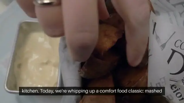 'Video thumbnail for Creamy Mashed Potatoes Recipe : Quick & Easy'