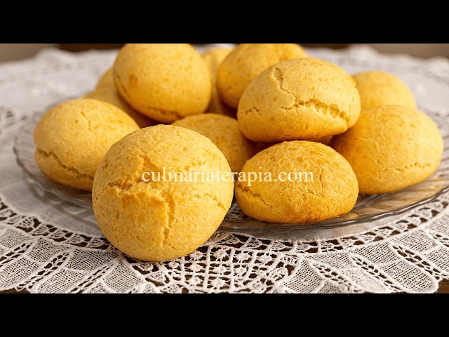 Video thumbnail for PÃO DE QUEIJO MINEIRO FÁCIL 🧀 Receita Tradicional, Macio por Dentro e Perfeito para o Café!