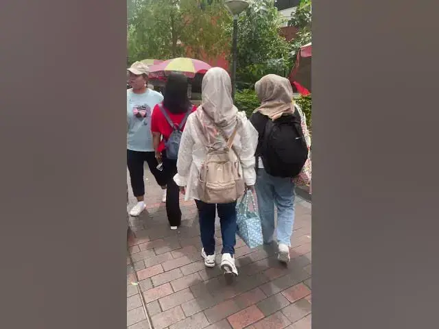 Video thumbnail for Somewhere in Singapore