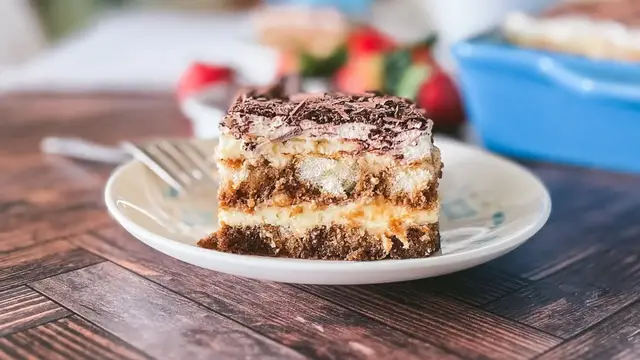 Video thumbnail for Creamy Hazelnut Tiramisu Recipe