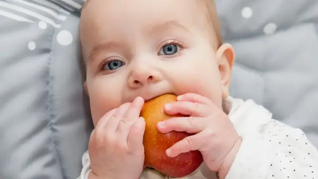 Video thumbnail for Give Your Baby This When Trying Solid Foods For The First Time