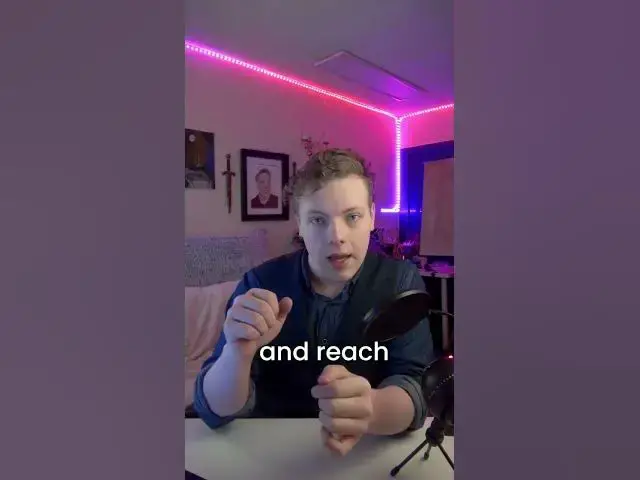 Video thumbnail for How to Network in the Art World #shorts