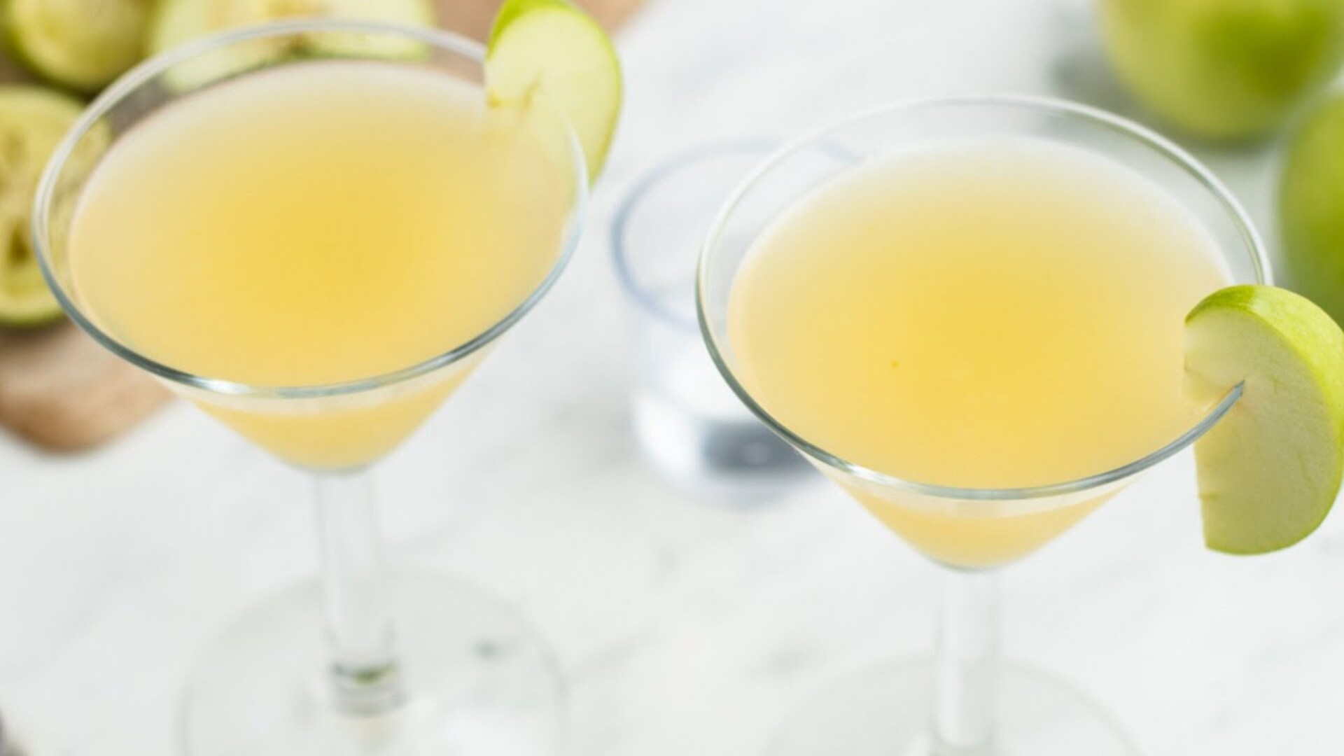 Video thumbnail for Fresh Apple Martini Recipe