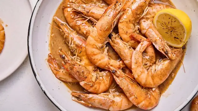 Video thumbnail for New Orleans-Style Barbecue Shrimp Recipe