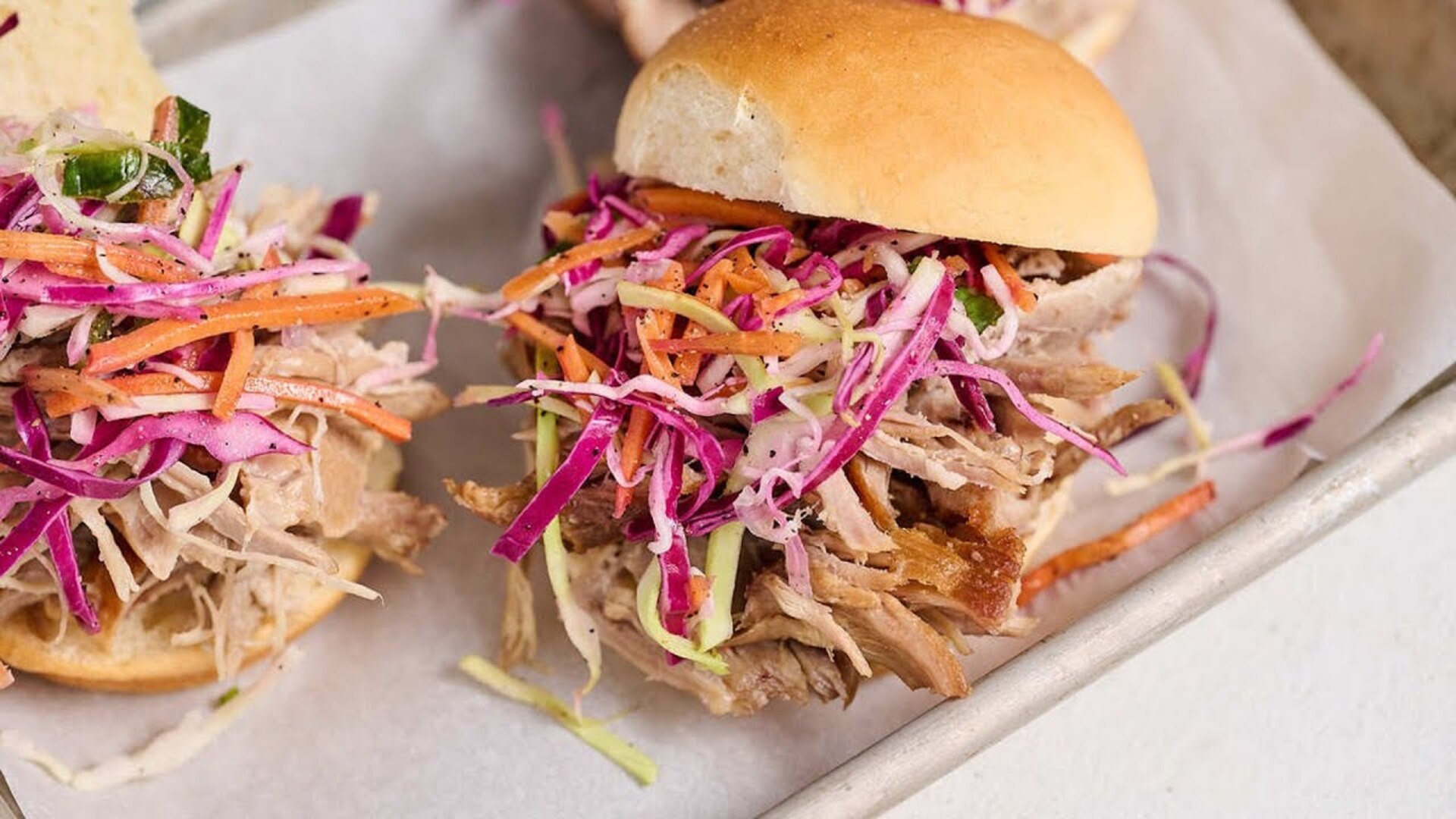 Video thumbnail for Hawaiian Pulled Pork Sandwiches Recipe