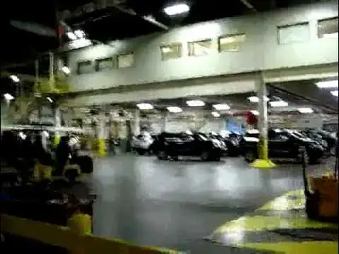 Video thumbnail for Grand Cherokee plant media tour