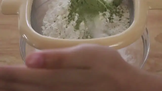 Video thumbnail for How to Make Matcha Chocolate Chip Cookies(720P HD)