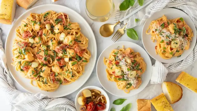 'Video thumbnail for Viral Trader Joe's Lobster Pasta Recipe'