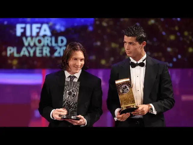 Video thumbnail for CR7 intentó ROBARLE un PREMIO a Messi