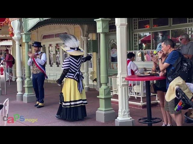 Video thumbnail for Mickey Mouse Club March - Ragtime Jim and Main Street Citizens - Magic Kingdom - Walt Disney World