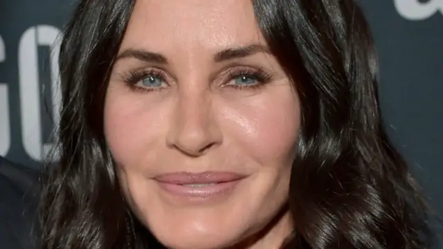 Video thumbnail for Going Under The Knife Ruined These Celebs' Careers