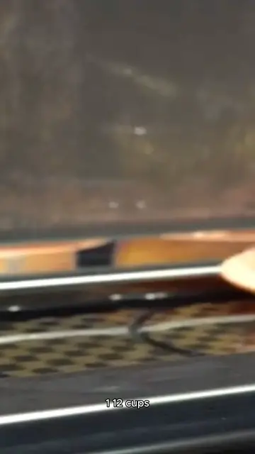 'Video thumbnail for cupcake recipe'