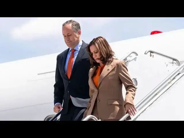 Video thumbnail for Emergency On Kamala Harris Flight - Armed Secret Service Agent Arrested