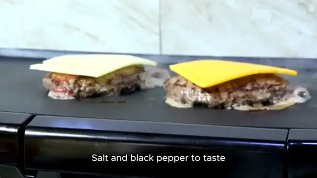 Video thumbnail for Smashburger Recipe