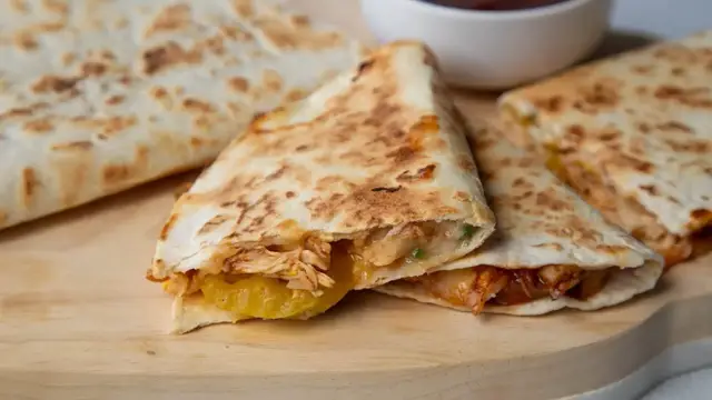 'Video thumbnail for BBQ Chicken Quesadilla Recipe'