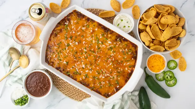 Video thumbnail for Cincinnati Skyline Chili Dip Recipe